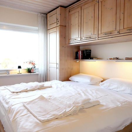 Schoenes Neues Hochwertig Renoviertes 2-Zimmer Appartement In Der 4. Etage. ヴェスターラント エクステリア 写真