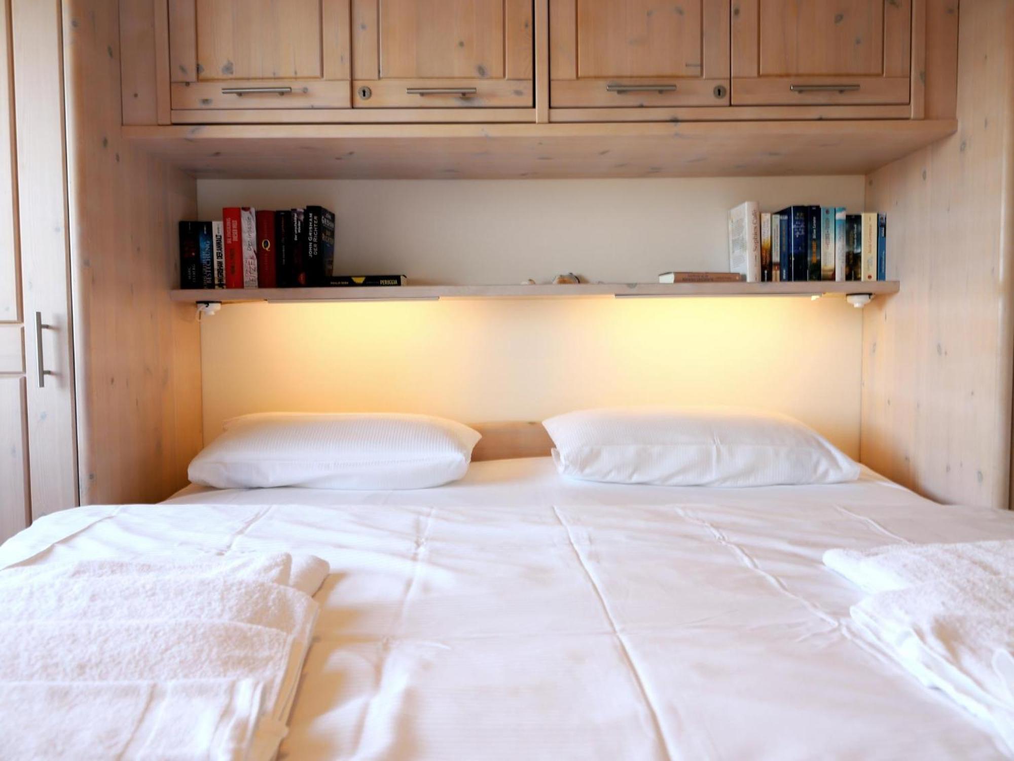 Schoenes Neues Hochwertig Renoviertes 2-Zimmer Appartement In Der 4. Etage. ヴェスターラント エクステリア 写真