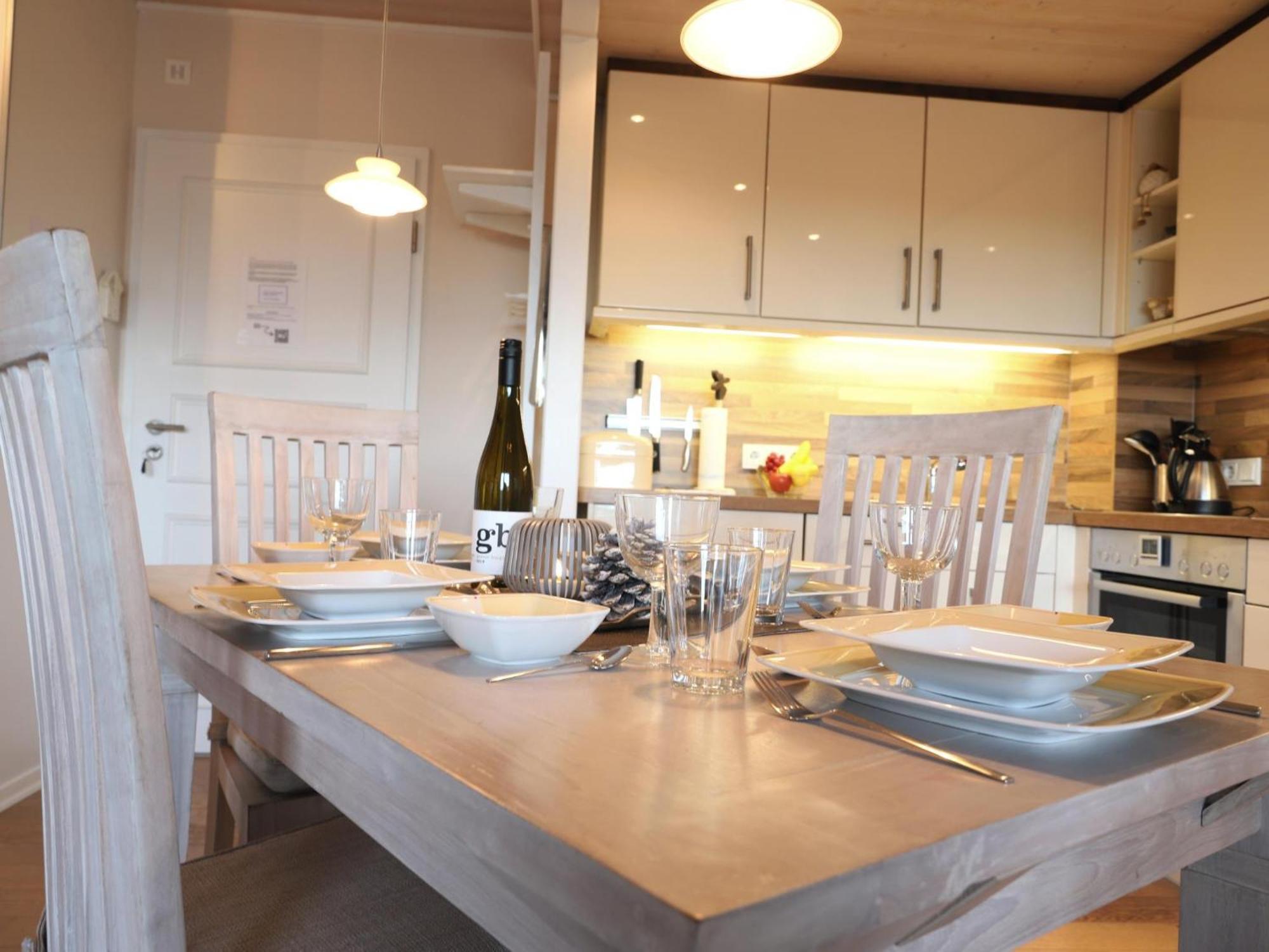 Schoenes Neues Hochwertig Renoviertes 2-Zimmer Appartement In Der 4. Etage. ヴェスターラント エクステリア 写真